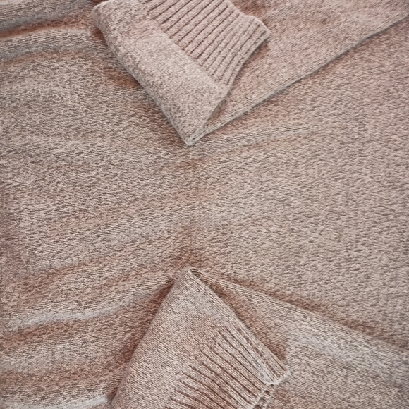 St. John's Bay Gray Sweater - Picture 4 of 16